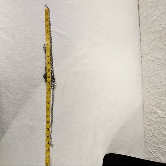 Vintage Women's Necklace Elegant Silver Tone Look Flower Chain Beads - Picture 7 of 8